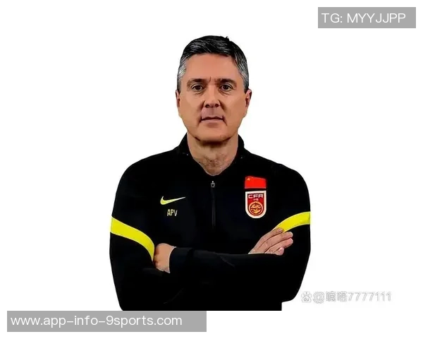 伊万谈战术选择双后腰配置助球队取得佳绩