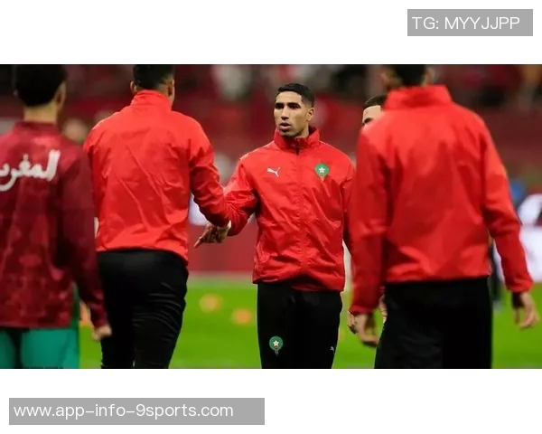 阿什拉夫在社交媒体上庆祝摩洛哥晋级非洲杯四强的辉煌时刻