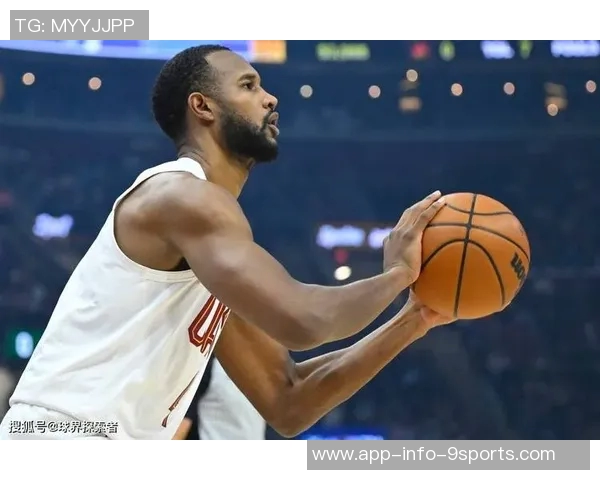 莫布里穿着签名鞋与华子对抗兄弟情深从小一起打AUU