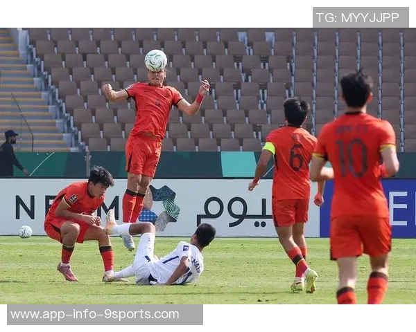 U23国足昨晚恢复训练与散步调整状态今日进行场地适应训练以备战赛事 U23国足昨晚恢复训练与散步调整状态今日进行场地适应训练以备战赛事